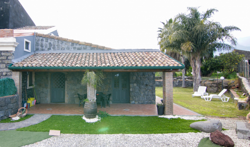 Villa Con Piscina